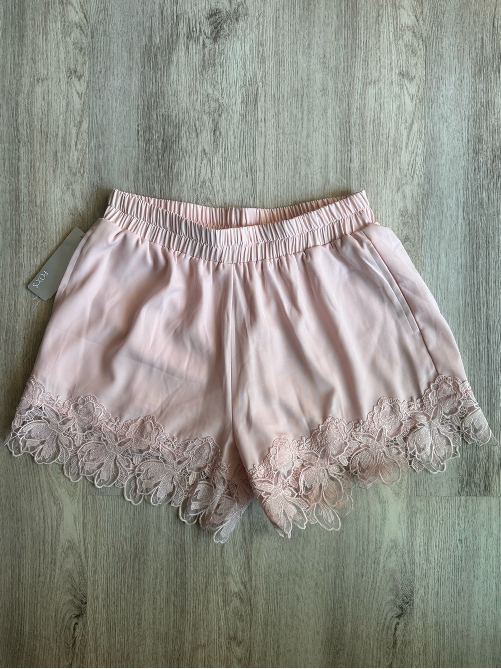 Galita Fashion Boho Chic Light Pink Lace Trim Applique Shorts with Pockets MED